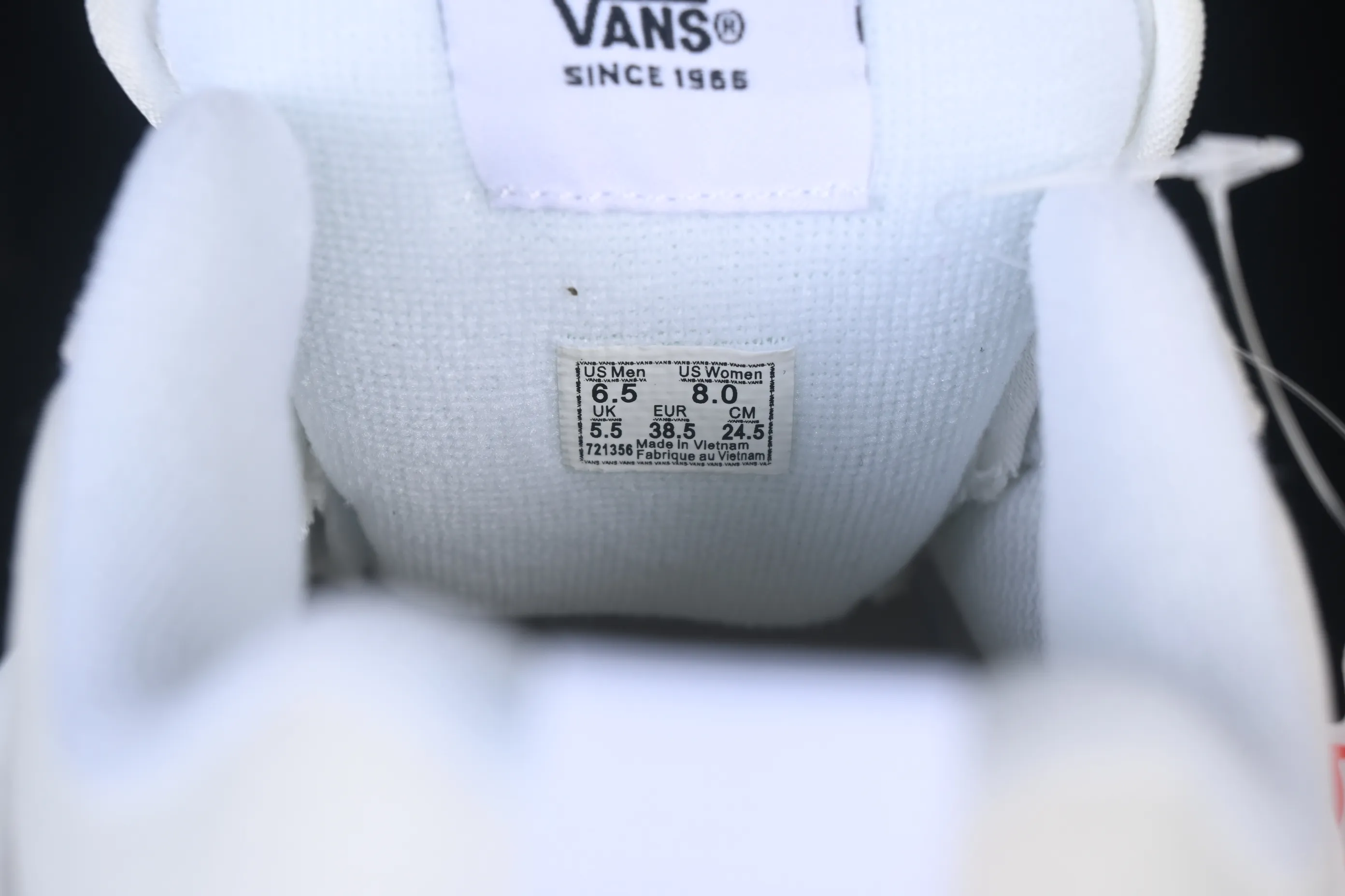All categories Vans Vans series Vans Low Vans Knu Skool Vans low-top casual skateboard shoes VN0009D22CJI